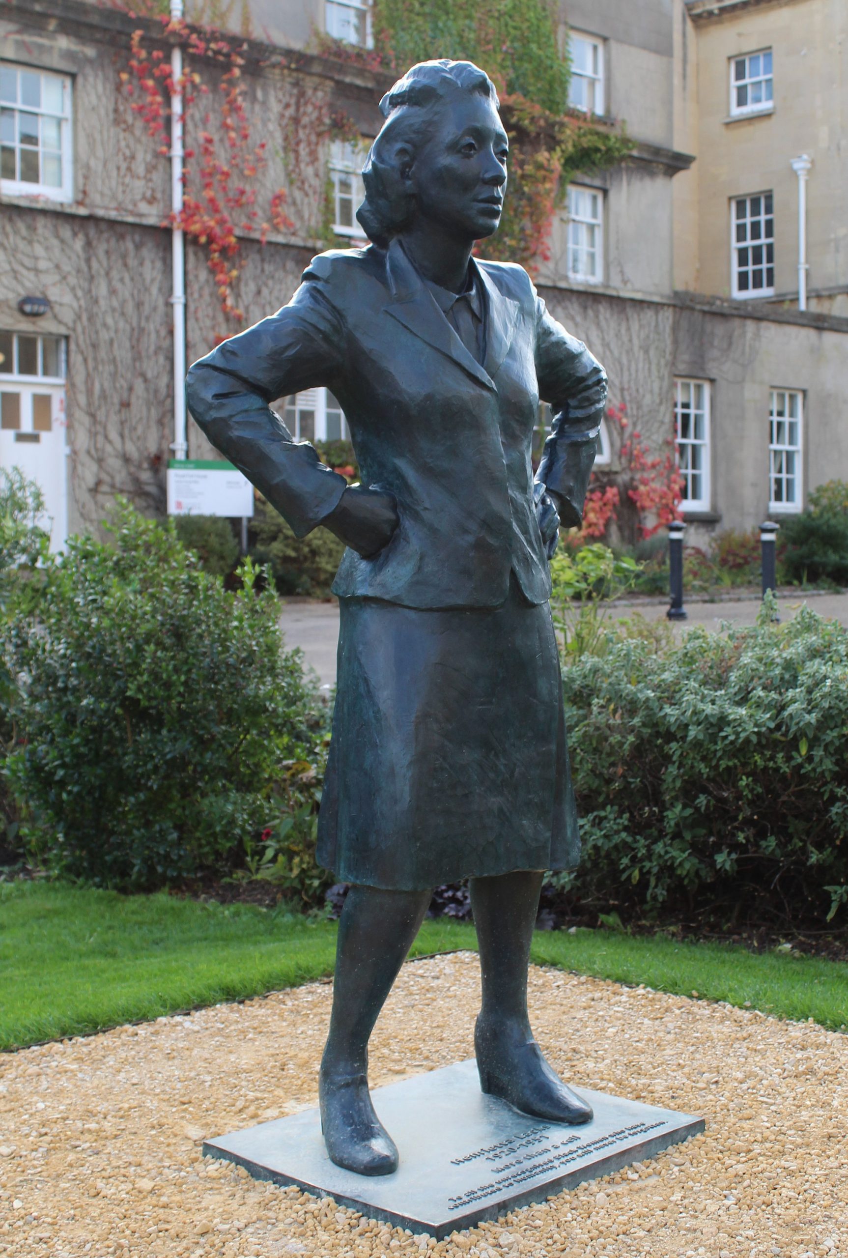 Henrietta_Lacks_statue,_Bristol,_RHS